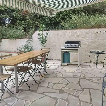 Avec Vue Imprenable Sur La Cite *